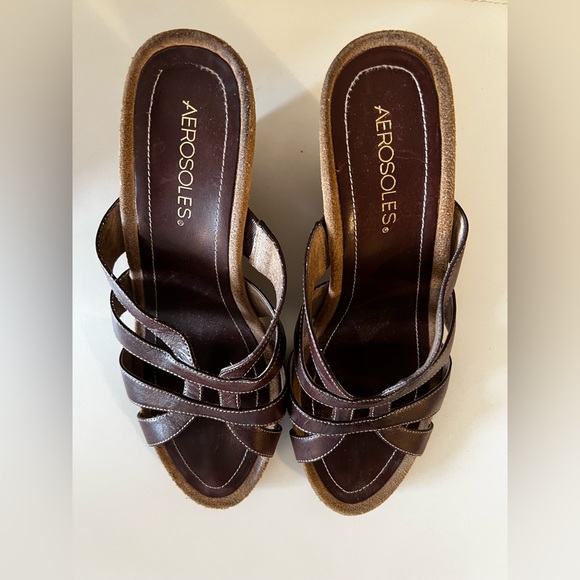 Aerosoles - Picture 2 of 5